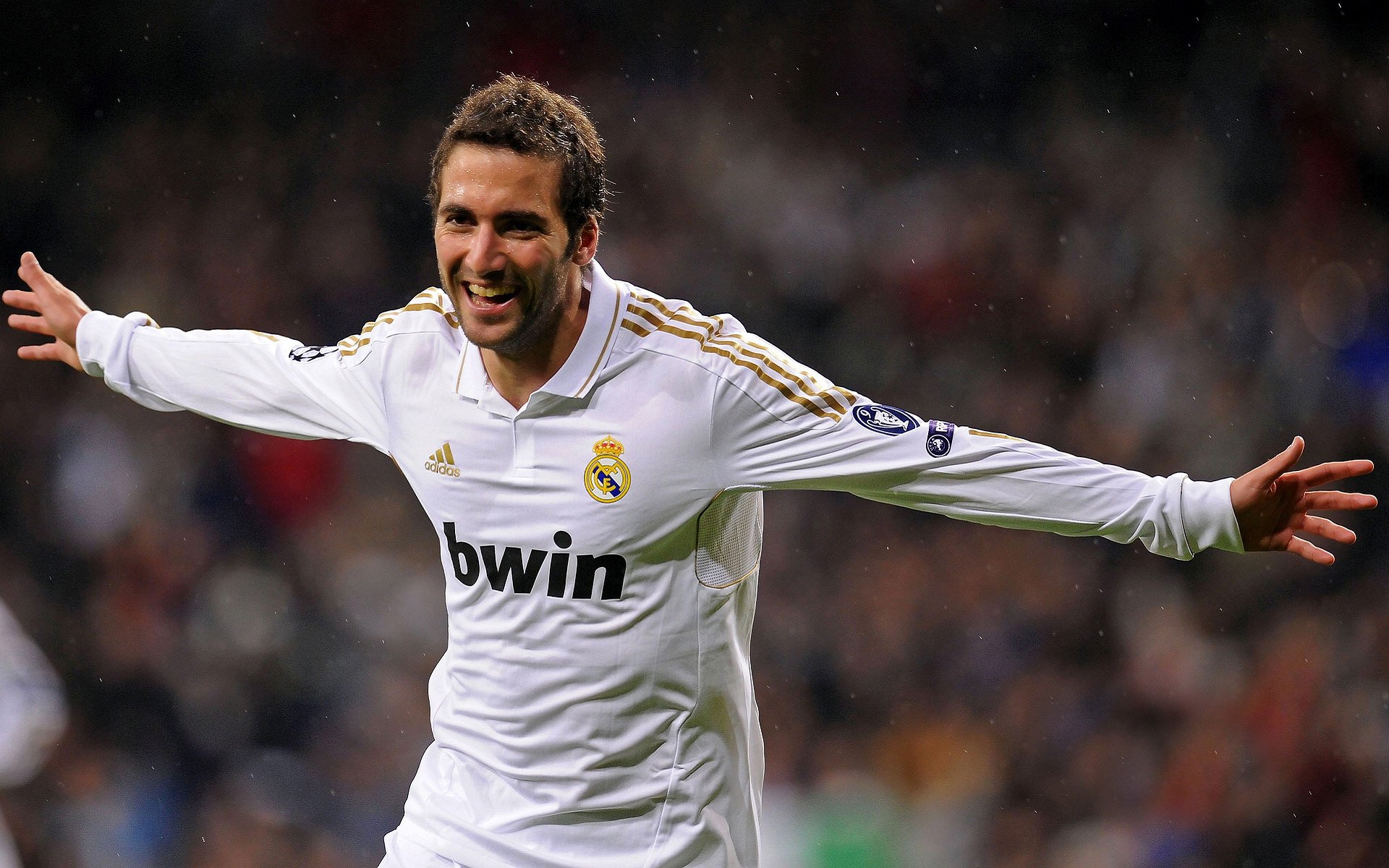 非洲之星的午夜回响，当格纳布里的纪录遇上喀麦隆的绝杀，足球之夜写满宿命与新生